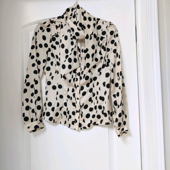 Elegant Black & White Blouse with bow - Picture 4 of 16